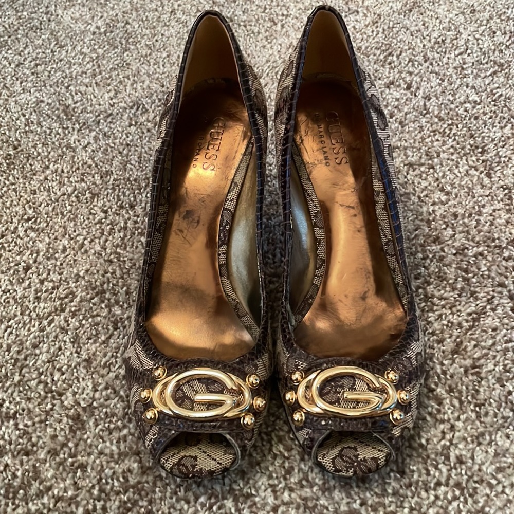 Guess by Marciano emblem high heels - 8 - Picture 3 of 7